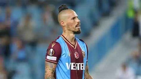 35 yaşındaki Hamsik ten sözleşme sorusuna cevap Trabzon ile devam mı