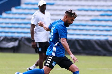 Desde Emelec descartan alguna lesión grave de Christian Noboa Es un