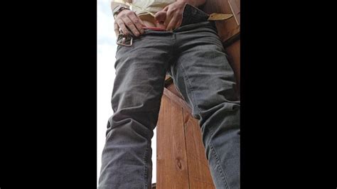 Pissing Outside Pornhub Gay