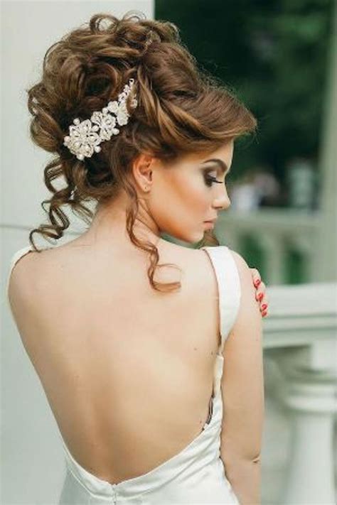 Les Plus Belles Coiffures De Mariage Wedding Hairstyles Wedding Updo