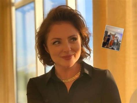 Анна Банщикова впервые показала портрет с мужем и всеми детьми