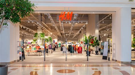 H M Reveals Store Revamp At Merry Hill Shopping Centre Theindustry