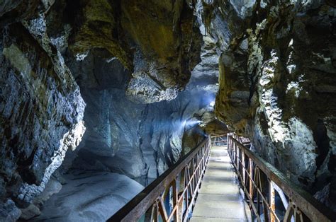 Visites Hivernales Grotte Grottes De Han