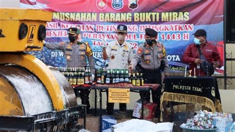 Polres Tegal Kota Musnahkan Ribuan Botol Miras Dan Petasan