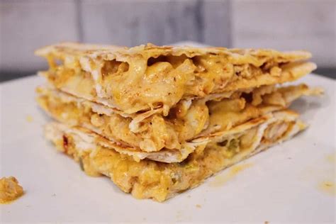 Taco Bell Chicken Quesadilla With Taco Bell Quesadilla Sauce