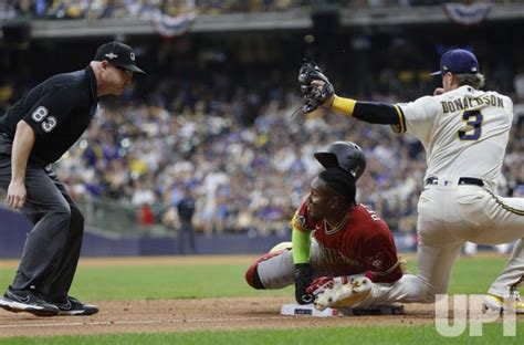 Photo: MLB NL Wild Card Game Between the Brewers and Diamonbacks ...