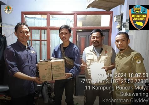 Ketemu Di Permukiman Warga Bandung Ini Serahkan Kukang Jawa Ke BBKSDA