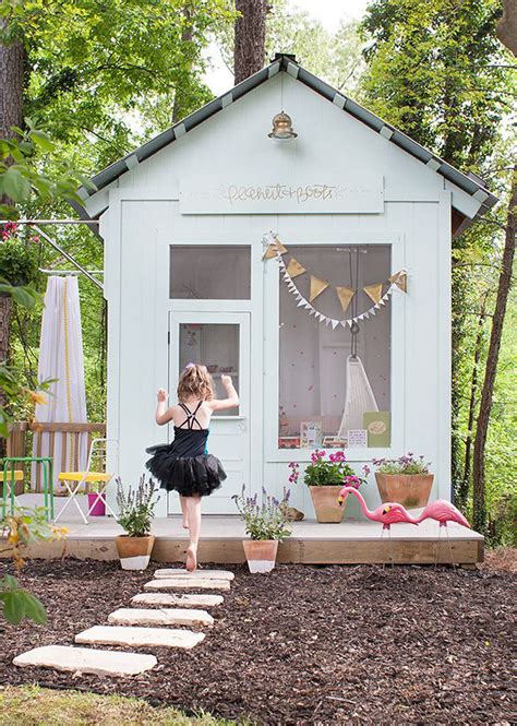 20 Cheerful Outdoor Kids Playhouses Homemydesign