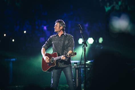 Blake Shelton on Twitter: "Blake's nominated for 3 @peopleschoice ...