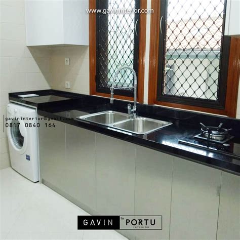 Kabinet Dapur Bawah Merah Stewart Gray