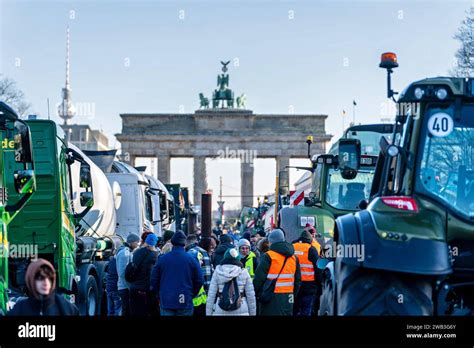 Berlin Bauern Protest In Der Deutschen Hauptstadt Stra E Des