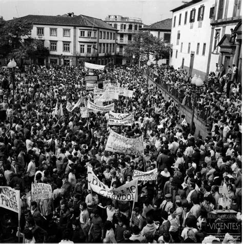 Manifesta O Do De Maio De No Largo Do Munic Pio Carlos