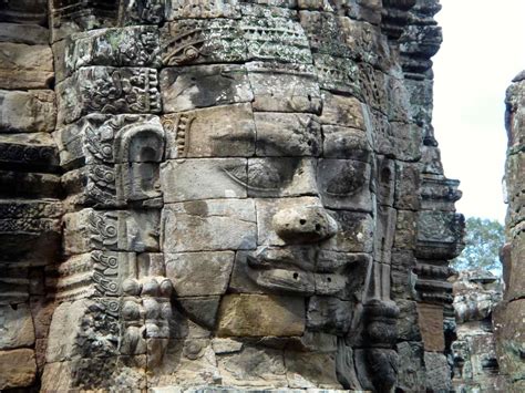 El Templo De Bayon En Angkor Camboya El Hombre Que Viaja