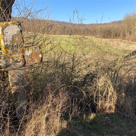 Kreuz Bei Den Zwei Eichen Monument Landmark