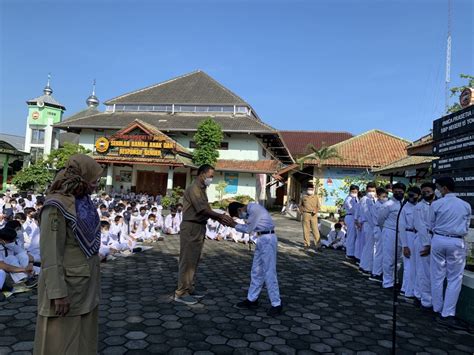 Syawalan Peserta Didik Smp Negeri 15 Yogyakarta Smp Negeri 15 Yogyakarta