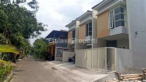 Rumah Baru 2 Lantai Di Rungkut Barata Row Jalan 2 Mobil Dijual Co Id