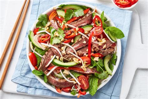 Grilled Beef Salad With Chilli Peanut Dressing