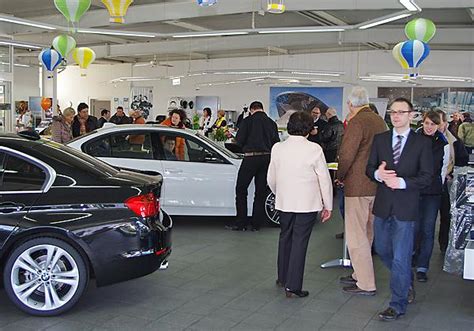 Sexau Der Neue 3er Ist Da Bmw Service Innovationstag Im Autohaus