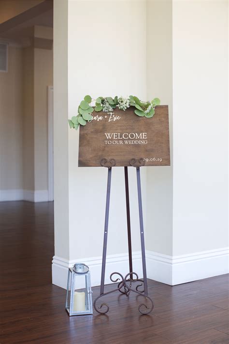 Elegant Wood Wedding Welcome Sign Edgy Yet Elegant This Collection