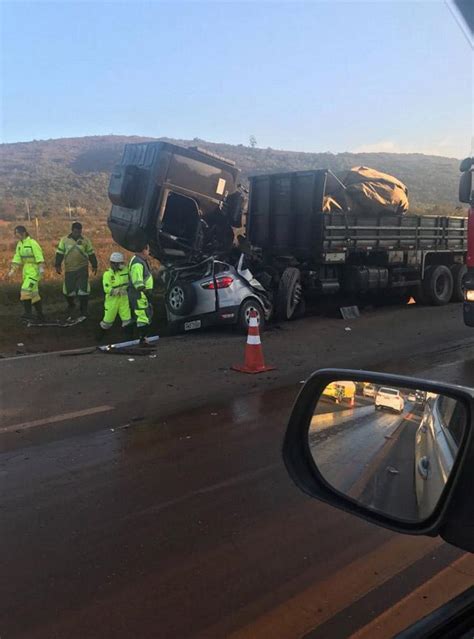 Nove Mortos Nas Estradas Mineiras Em Apenas Seis Horas