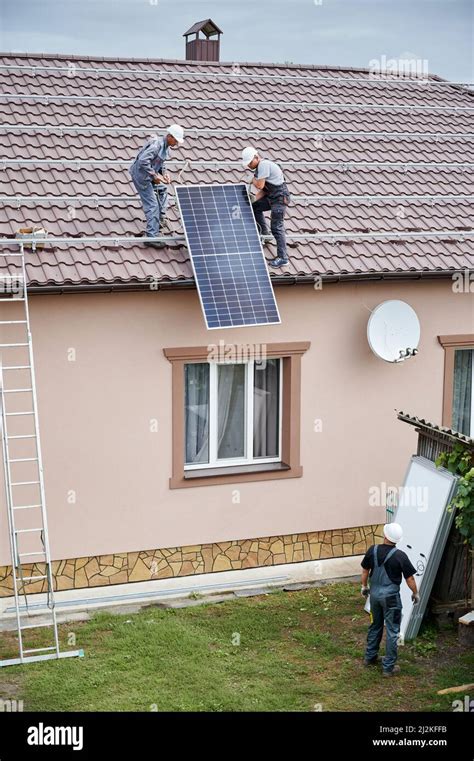 Solar Panel Up Ladder Hi Res Stock Photography And Images Alamy