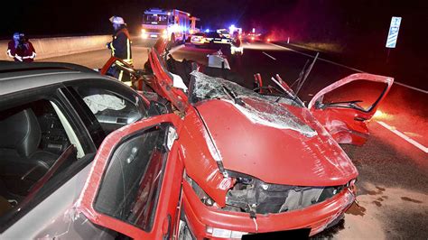 Tödlicher Unfall auf A5 bei Langen Bilder