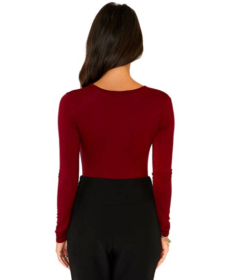 Lyst Missguided Guanita Long Sleeve Vneck Bodysuit In Burgundy In Red