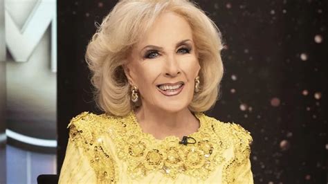 Así es la estatua de Mirtha Legrand que colocaron en una ciudad