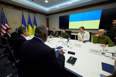 Antony Blinken And Lloyd Austin Meet With Vladimir Zelensky Kimdeyir