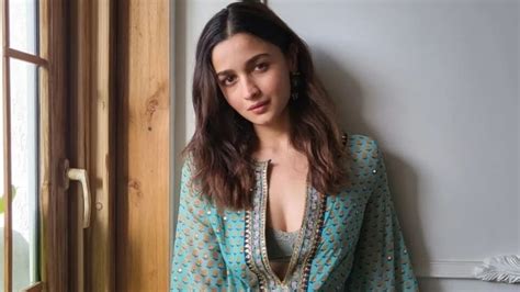 Alia Bhatts Secret To Glowing Skin And Luscious Hair Is Aerial