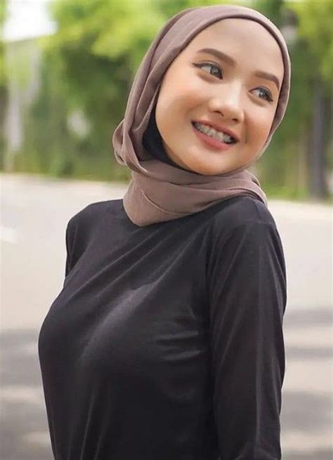 Cewek Semok Klik Gambar In 2024 Hijabi Girl Beautiful Hijab Girl Hijab