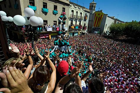 Els Castellers De Vilafranca La Vella I Joves De Valls I La Jove