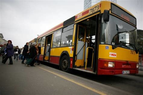 Rozkład jazdy ZTM Warszawa Jak jeżdżą autobusy tramwaje metro SKM