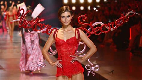 Así fue el regreso del Victorias Secret Fashion Show con Lisa Tyla y