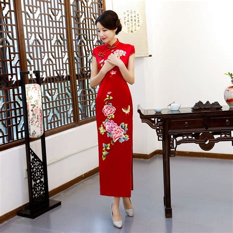 Elegant Qipao Women New Arrival Chinese Flower Dresses Embroidery Plus