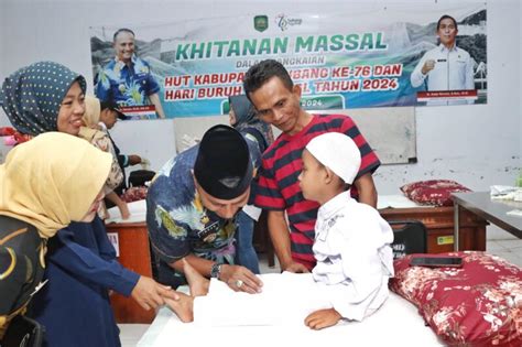 Hari Buruh Internasional Di Subang Ditandai Dengan Sunatan Massal