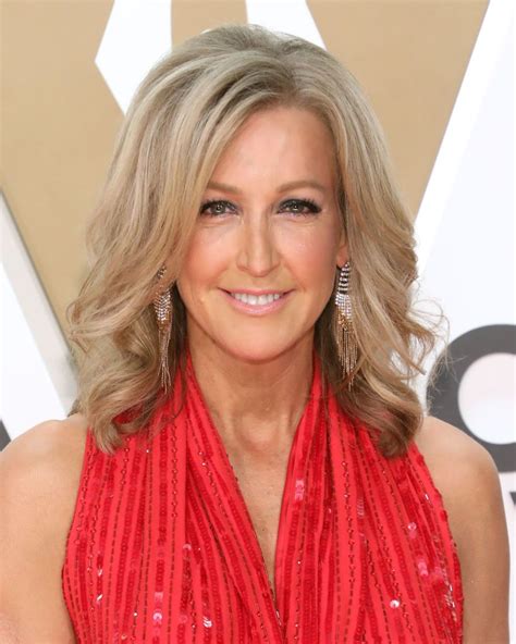 Good Morning America Host Lara Spencer Shares Sweet Photo With Her