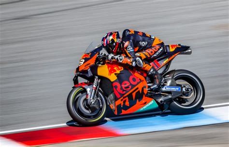 KTM TAKES HISTORIC MOTOGP™ VICTORY IN BRNO - Motoph - motoph.com