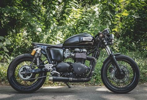 Triumph custom Cafe Racer