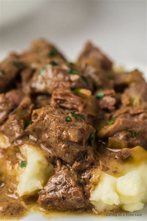 Soul Food Crock Pot Beef Tips Recipe At Tara Carmouche Blog