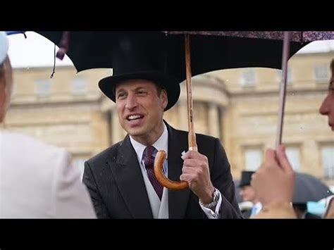 Prince William And Princess Beatrice S Rainy Day At Buckingham Palace