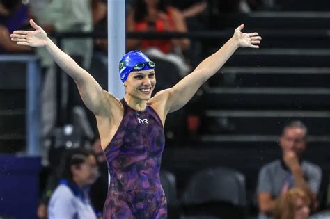 Nadadora Carol Santiago conquista seu terceiro ouro nas Paralimpíadas