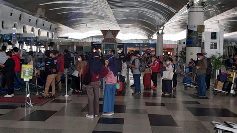 Penumpang Pesawat Di Bandara Kualanamu Capai Pada Puncak Arus