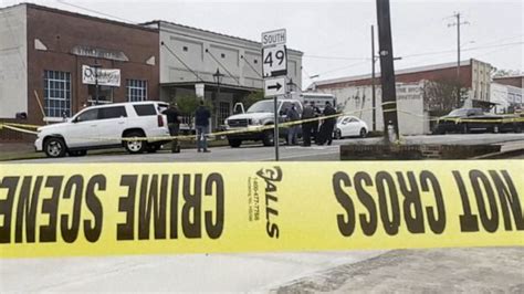 4 people killed, 32 hurt in mass shooting at Alabama birthday party ...