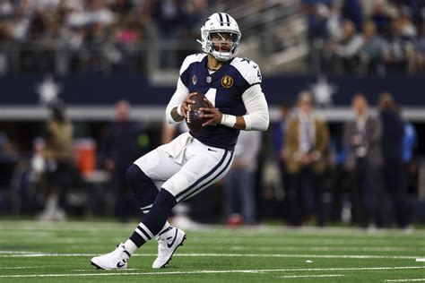 Rumor Swirling That Cowboys QB Dak Prescott Isn't Healthy - The Spun