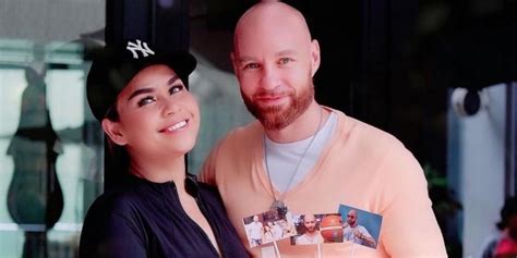 Melaney Ricardo Buka Suara Soal Rumah Tangganya Dengan Tyson Yang