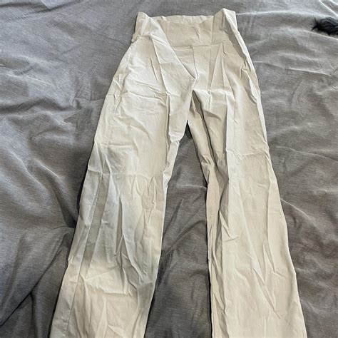 Grey Crossover Yoga Pants Size Unknown But Fits Me Depop