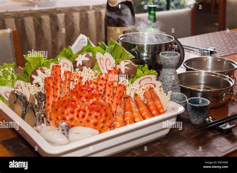Crab Hot Pot Hi Res Stock Photography And Images Alamy