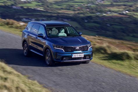 Kia Sorento 22 Diesel 2020 Reviews Test Drives Complete Car