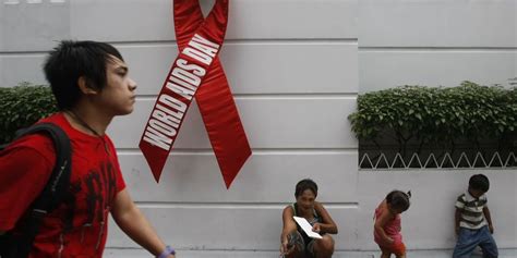 Welt Aids Tag Umfrage zeigt mangelnde Aufklärung über HIV